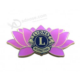 Wholesale Customied high quality OEM Design Flower-Shaped Custom Badges