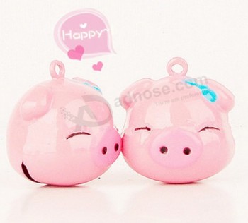 ファッションかわいい小さな鐘ピンクの漫画の豚のペンダント卸売