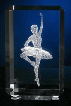 顶级品质的3D激光雕刻水晶雕像批发