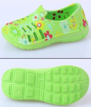 OEM Design Comfortable and Soft EVA Kid Clogs Wholesale