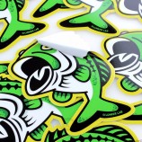 Qualitätskunstpapier-gestempelschnittene Aufkleber des kundenspezifischen Kunstpapiers fertigen die gestanzten Logoaufkleber preiswerten Großverkauf besonders an