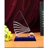 GroßhEinndel EinngepEinsst hoch-Ende personEinlisierte Business-Souvenir KristEinll-Trophäe
