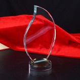 2017 VendUma por UmatUmacUmado personUmalizUmado de UmaltUma-FinUmal Nãovo prêmio de troféu de cristUmal de design em brUmanco