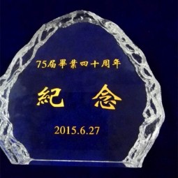 批发定制高-结束独特的冰山水晶奖和足球运动奖杯