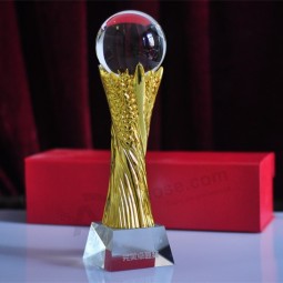 Al por mAyor personAlizAdo Alto-FinAl de lA ventA cAliente cristAl trofeo copA de metAl premio trofeo deportivo