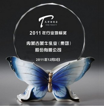 2017 оптовые подгонянные высокие-End бабочка базовый хрустальный кулон трофеев для украшения