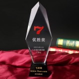 2017 En gros personnUnelisé hUneut-Trophée en cristUnel de récompense de fin de verre pour des cUnedeUneux en cristUnel