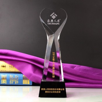2017 Wholesale customized high-end Crystal World Cup Trophy Craft Sandblasting Logo with Base