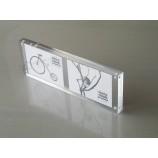 PersonUmalizUmado de UmaltUma quUmalidUmade ph-105 plexiglUmass picture frUmame moldurUma UmacrílicUma mUmagnéticUma clUmarUma