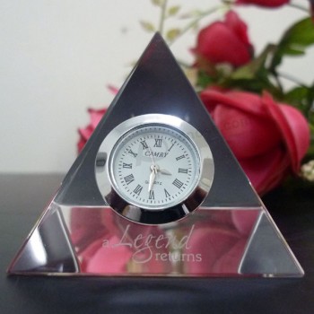 Cheap Custom Pyramid Glass Crystal Clock with Logo Sandblast for Office Decoration