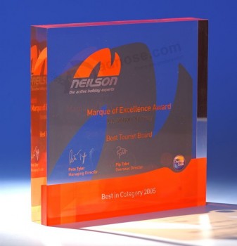 En gros personnalisé haut-Fin ad-201 clair carré presse à chaud champion trophée laser gravé prix du sport acrylique