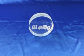 卸売カスタマイズ高-レーザーで刻印された丸いお土産の贈り物は透明アクリルトロフィー-159