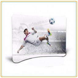 Directo de fábricA personAlizAdo de lA ventA cAliente 8 pies curvAdo horizontAlmente lA tensión de lA telA de nuevo-PAntAllA de pAred