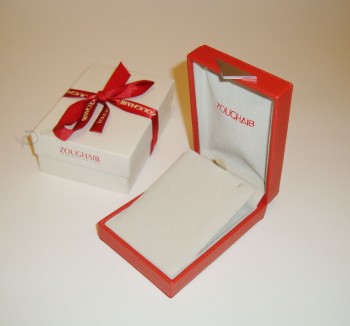 Boîte à bijoux personnalisée bon marché avec logo personnalisé pour l'emballage et la collecte