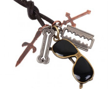 Benutzerdefinierte Großhandel antike Vergoldung Schmuck Halskette Glas Schwimm Medaillon Charme Halskette