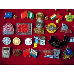 Factory direct wholesale customized high-end Enamel Badge