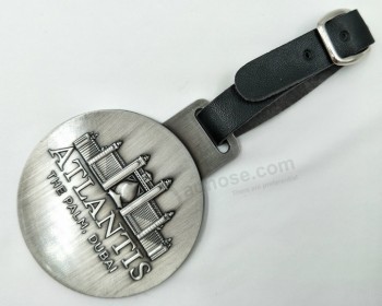 Colgante de metal con logotipo 3D en forma de llavero cinturón de cuero barato al por mayor