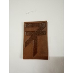 Großhandelspersonifizierte Qualität nur deBossed Logolederflecken