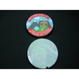 Factory direct wholesale customized top quality Customized Design Round Overlocking Woven Badge