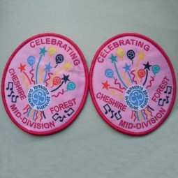 厂家直销批发定制顶级品质粉红色设计包缝服装编织徽章