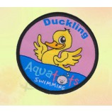 FaBrik direkt Großhandel maßgeschneiderte Top Qualität Ente Runde Design Kleidung geweBt Patch