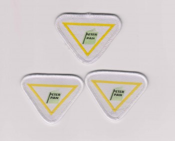 Borda de overlocking de triângulo de qualidade superior personalizado para vestuário tecido crachá