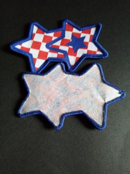 Customized top quality Overlocking Star Shape Woven Badge