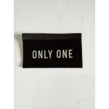 Wholesale customized high-end Taffeta Quality Black Colour Centred Folded Clothing Woven Label