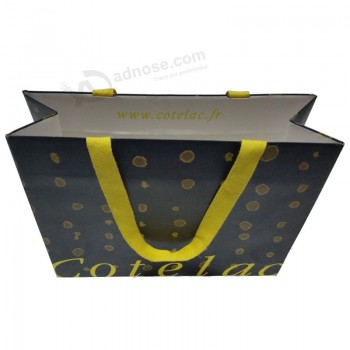 Shopping bag di carta personalizzato a buon mercato con fondo pieghevole