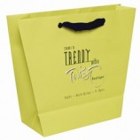 Billige kundenspezifische Papiergeschenktasche mit cmyk Drucken für das Verpacken