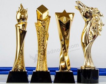 Usine en gros cristal trophée prix trophée modèle créatif trophée en métal