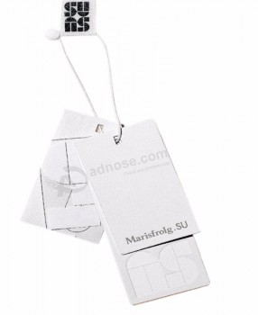 Hot vente en gros chine papier personnalisé plié étiquettes volantes pour les vêtements