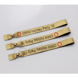 Échantillon gratuit concevoir votre propre bracelet logo personnalisé en tissu tissé pour l'événement