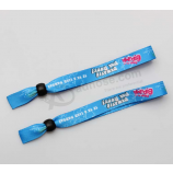 Populäre preiswerte kundenspezifische single-use Werbegeschenkpolyesterarmband