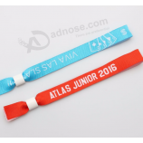 Hochwertige Werbe-Einmalgebrauch Polyester Reifen Armbänder