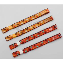 热销塑料搪瓷clourse面料编织腕带定制