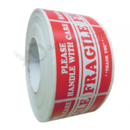 KundEnspEzifischE rotE FarbE zErbrEchlichE LabEl-AufklEbErrollE und -blatt vErpacktEn zErbrEchlichEn AufklEbEr