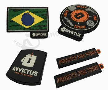 Entrega rápida personalizada suave pvc bandera logo parche barato