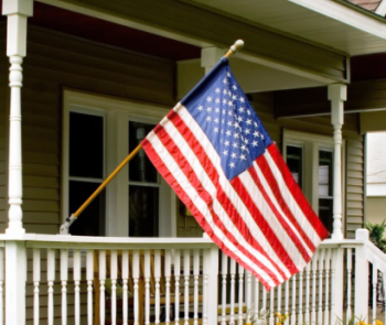 PolyEstEr an dEr Wand bEfEstigtE StaatsflaggEwand USA-FlaggE