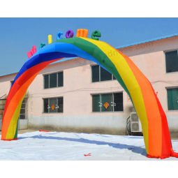 Arco gonfiabile che colpisce l'arco gonfiabile di pubblicità