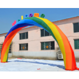 Arco inflable del arco iris que golpea la publicidad del arco inflable