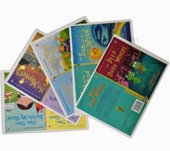 어린이들을위한 전문적인 다채로운 맞춤형 이야기 책