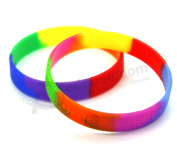 Fornitori di cina braccialetti di fascino in silicone personalizzati per le donne