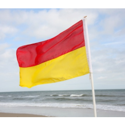 Venda por atacado vermelha e amarela amplamente utilizada da bandeira de praia