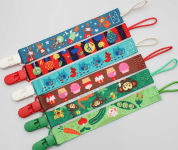Baby feeding pacifier clip unique pacifiers custom with high quality and any size