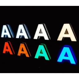 Farbiger Acryl führte Alphabetbuchstabe für Geschäftszeichen