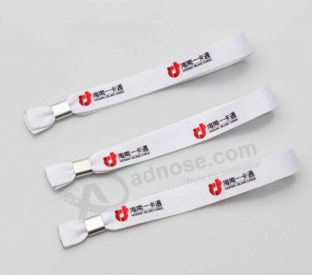 Kurzes Band benutzerdefinierte Logo weiß Siebdruckgewebe Handgelenk Lanyard