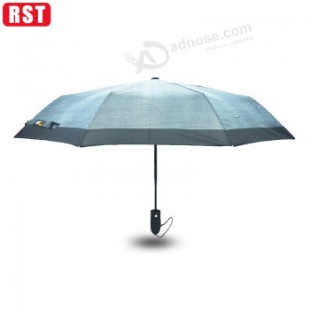 Ombrello fabbrica cina design parasole auTomaTico Tre pieghevole ombrello anTivenTo