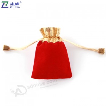Zhihuaブランドホットセールカスタムサイズ赤ビロードゴールドポケット、カスタムロゴドローストリングギフトバッグ付き
