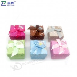 Zhihua бренд моды и очаровательные пользовательские цветные кольца бумаги изысканные небольшие подарочные коробки